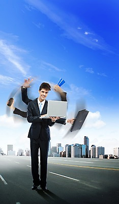 전신 PSD 서양인 외국인 백인 편집이미지 손 남자 도로 서류가방 한명 서기 미소 웃음 들기 사람 정장 손짓 빌딩 성인 신체부위 30대 노트북 스마트폰 청춘 도시풍경 확성기 다양 도시 업무 직장인 비즈니스맨 바쁨 팔 멀티 멀티태스크 성인한명만 장년만 성인만 이미지편집 직업 1 옷 길 다수 컨셉 가방 비즈니스 교통시설 모션 표정 인종 풍경 건물 장년 전자제품 핸드폰 스마트기기 작업 파일형식