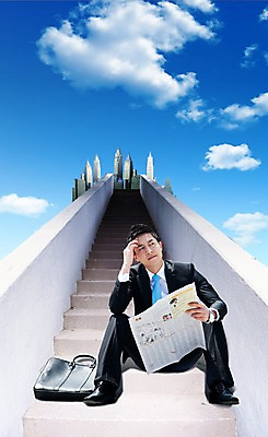 전신 PSD 구름 편집 편집이미지 남자 구두 포즈 생각 비즈니스 하늘 한명 들기 사람 앉기 동양인 정장 손짓 빌딩 20대 성인 건물 청춘 도시풍경 계단 한국인 정보 직장인 비즈니스맨 신문 뉴스 큼 고민 거인 남자만 남자한명만 성인남자만 청년만 청년남자만 청년남자한명만 성인한명만 성인남자한명만 성인만 이미지편집 자연요소 직업 1 건축물 옷 감정 신발 컨셉 모션 인종 풍경 청년 간행물 도시 크기 파일형식