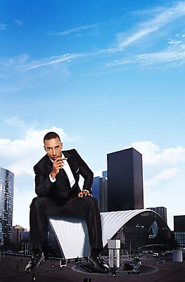 전신 PSD 서양인 외국인 구름 편집 편집이미지 남자 구두 포즈 흑인 비즈니스 하늘 흡연 담배 한명 사람 앉기 정장 빌딩 20대 성인 건물 청춘 도시풍경 직장인 비즈니스맨 큼 거인 남자만 남자한명만 성인남자만 청년만 청년남자만 청년남자한명만 성인한명만 성인남자한명만 성인만 이미지편집 자연요소 직업 1 건축물 옷 신발 컨셉 모션 인종 풍경 청년 도시 크기 파일형식