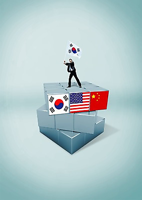 전신 PSD 편집 편집이미지 남자 나라 상징 비즈니스 협력 한국 한명 들기 사람 동양인 정장 20대 성인 앞모습 글로벌 글로벌비즈니스 미국 중국 한국인 깃발 직장인 비즈니스맨 성조기 국기 태극기 오성홍기 큐브 정사각형 육면체 양보 교류 남자만 남자한명만 성인남자만 청년만 청년남자만 청년남자한명만 성인한명만 성인남자한명만 성인만 이미지편집 도형 직업 1 옷 아시아 뷰포인트 북아메리카 모션 인종 청년 배려 파일형식