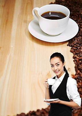 PSD 외국인 편집 편집이미지 직업 여자 커피 음료 탁자 한명 서기 웃음 들기 사람 동양인 상반신 성인 원두 차 커피잔 찻잔 낟알 바리스타 여자만 여자한명만 성인여자만 성인만 이미지편집 1 가구 모션 잔 표정 인종 파일형식