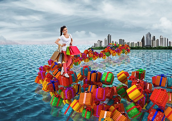 전신 PSD 서양인 외국인 백인 편집 편집이미지 우먼라이프 라이프스타일 건축물 여자 바다 선물 한명 서기 들기 사람 이벤트 성인 건물 선물상자 쇼핑 쇼핑백 가교 여자만 여자한명만 성인여자만 성인만 이미지편집 1 건축 가방 모션 인종 생활 상자 파일형식