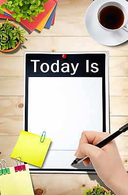 PSD 편집이미지 손 화분 종이 커피 음료 비즈니스 한명 신체부위 필기구 펜 사무용품 기록 메모지 계획 커피잔 오브젝트 포스트잇 클립 이미지편집 1 컨셉 문구용품 잔 사람 파일형식