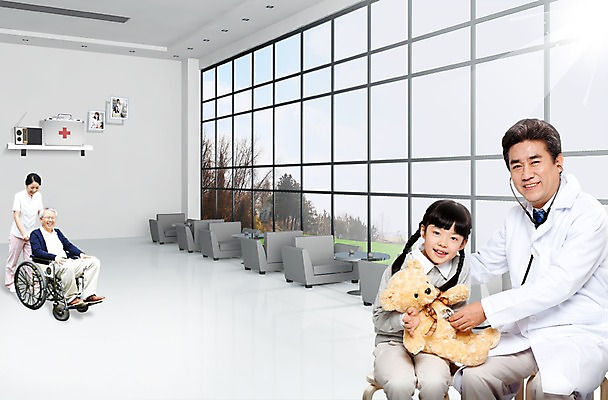 PSD 편집이미지 여자 할아버지 노년 남자 어린이 인형 의자 창문 의학 청진기 탁자 선반 병원 서기 미소 웃음 사람 앉기 동양인 소녀 여러명 성인 치료 곰인형 진료 한국인 환자 간호사 의사 가운 의사가운 휴게실 구급상자 휠체어 소아과 의료기관 이미지편집 옷 가구 다수 의료기기 모션 표정 인종 의료진 의료용품 파일형식