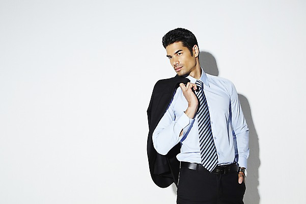 포토 JPG 스튜디오촬영 외국인 해외기획촬영 2012년태국 남자 셔츠 와이셔츠 비즈니스 실내 한명 서기 사람 정장 20대 성인 앞모습 직장인 비즈니스맨 남자만 남자한명만 성인남자만 청년만 청년남자만 청년남자한명만 성인한명만 성인남자한명만 성인만 국내포토 직업 1 옷 뷰포인트 상의 모션 인종 청년 내부 파일형식