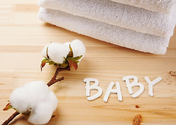 포토 JPG 스튜디오촬영 식물 알파벳 영어 잡화 생활용품 백그라운드 탁자 대문자 실내 근접촬영 사람없음 아웃포커스 단어 수건 아기용품 나뭇가지 솜 오브젝트 국내포토 나무 문자 뷰포인트 가구 촬영기법 내부 위생용품 파일형식