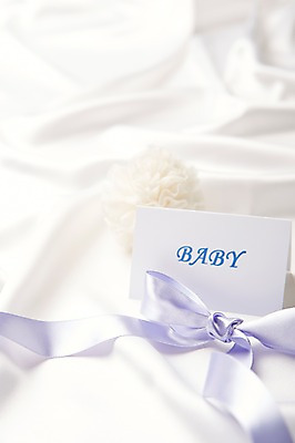 포토 JPG 스튜디오촬영 알파벳 영어 리본 종이 백그라운드 대문자 실내 근접촬영 사람없음 아웃포커스 장식 단어 아기용품 끈 실크 천 오브젝트 코사지 국내포토 카드프레임 문자 뷰포인트 장신구 프레임 촬영기법 내부 직물 파일형식