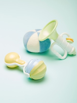 포토 JPG 스튜디오촬영 잡화 컬러 생활용품 백그라운드 공 실내 근접촬영 사람없음 아웃포커스 장난감 놀이용품 확성기 아기용품 오브젝트 딸랑이 민트색 국내포토 뷰포인트 촬영기법 내부 파일형식