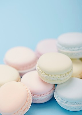포토 JPG 스튜디오촬영 음식 빵 컬러 백그라운드 디저트 실내 근접촬영 사람없음 아웃포커스 파란색 쌓기 아기용품 마카롱 국내포토 뷰포인트 모션 촬영기법 내부 오브젝트 파일형식