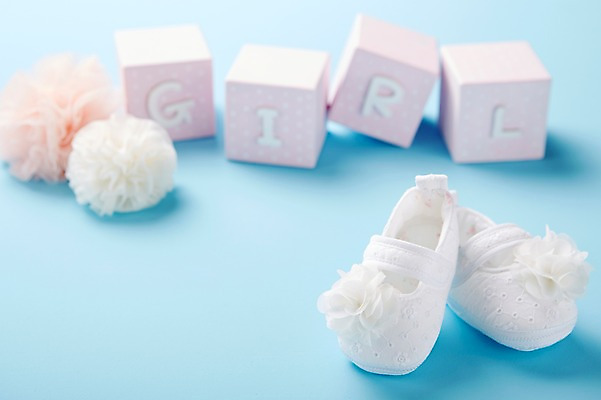 포토 JPG 스튜디오촬영 알파벳 영어 잡화 컬러 배경화면 생활용품 백그라운드 신발 대문자 실내 근접촬영 사람없음 아웃포커스 파란색 단어 장난감 놀이용품 블록 아기용품 오브젝트 아기신발 코사지 국내포토 문자 뷰포인트 장신구 촬영기법 내부 파일형식