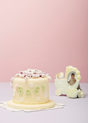 포토 JPG 스튜디오촬영 잡화 음식 분홍색 컬러 생활용품 액자 백그라운드 탁자 실내 근접촬영 사람없음 아웃포커스 놀이용품 케이크 아기용품 오브젝트 기념사진 국내포토 뷰포인트 가구 디저트 촬영기법 내부 파일형식