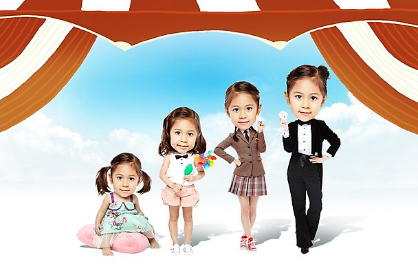 전신 PSD 외국인 구름 편집 편집이미지 직업 학생 여학생 여자 교복 어린이 쿠션 하늘 서기 웃음 사람 앉기 정장 소녀 여러명 성인 장난감 놀이용품 마술 성장 마술사 커튼 변화 종이비행기 바람개비 과정 단계 성장과정 여자만 이미지편집 자연요소 옷 다수 컨셉 모션 표정 인종 오브젝트 종이접기 파일형식