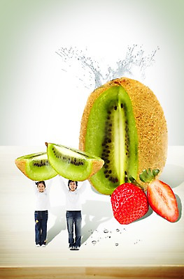 전신 PSD 편집 편집이미지 웰빙 여자 남자 초등학생 어린이 음식 과일 딸기 단면 도마 건강 키위 미소 웃음 들기 사람 동양인 소녀 소년 두명 앞모습 물 한국인 신선 유기농 머리위 어린이만 이미지편집 자연요소 학생 뷰포인트 모션 주방용품 표정 인종 파일형식