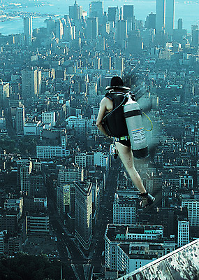 PSD 편집 편집이미지 남자 한명 사람 풍경 빌딩 성인 건물 하이앵글 도시풍경 점프 도시 호흡기관 다이빙 산소통 남자만 남자한명만 성인남자만 성인만 뛰어내리기 이미지편집 1 건축물 뷰포인트 모션 통 수영 장기_의학 수중스포츠 파일형식