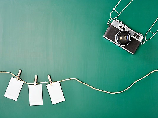 포토 JPG 스튜디오촬영 줄 백그라운드 프레임 알림판 실내 집게 틀 사람없음 카메라 칠판 알림 오브젝트 폴라로이드 기념사진 국내포토 내부 전자제품 파일형식