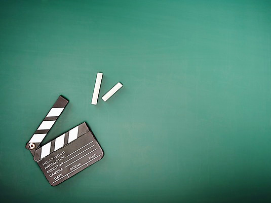 포토 JPG 스튜디오촬영 백그라운드 프레임 알림판 실내 틀 사람없음 칠판 클래퍼보드 자르기 알림 영화 오브젝트 분필 국내포토 모션 문화예술 내부 초크 파일형식