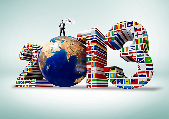 전신 PSD 편집이미지 남자 지구 백그라운드 종류 한명 서기 들기 사람 동양인 정장 성인 숫자 지구본 다양 한국인 깃발 비즈니스맨 국기 태극기 태극 2013년 세계국기 남자만 남자한명만 성인남자만 성인만 이미지편집 문자 1 문양 옷 다수 비즈니스 모션 인종 직장인 연도 파일형식