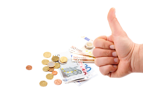 포토 JPG 해외이미지 손 돈 비즈니스 사람없음 쌓기 금속 동전 엄지손가락 유로 변화 재산 은색 소중 상승 가치 해외202004 해외포토 컬러 컨셉 손가락 모션 재질 신체부위 금융 파일형식 이미지허브