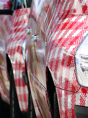 포토 JPG 해외이미지 도로 선 패턴 교통시설 자동차 휴가 사람없음 빨간색 운전 고속도로 기다림 출퇴근 범퍼 줄서기 해외202004 해외포토 길 육상교통 컬러 교통 무늬 비즈니스 모션 시설 파일형식 이미지허브