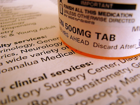 포토 JPG 해외이미지 건강 병원 사람없음 치료 알약 약 라벨 고통 환자 의사 바이러스 질병 컨테이너 약국 두통 법 처방 긴장 중독 보험 조제 돌봄 복용 약사 치료제 항생제 해외202004 해외포토 감정 산업 의학 모션 프레임 의료진 만들기 파일형식 이미지허브