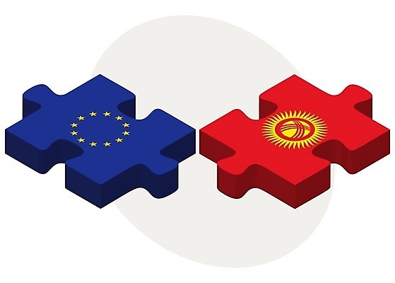 EPS 해외이미지 유럽 조각 컨셉 일러스트 관계 협력 함께함 사람 그래픽 3D 깃발 퍼즐 연결 결합 접속 오브젝트 흰배경 나눔 해결 고립 공화국 유럽연합 전국 정부 정치 통일 키르기스스탄 해외202004 해외일러스트 나라 백그라운드 흰색 디지털합성 중앙아시아 파일형식 벡터 이미지허브