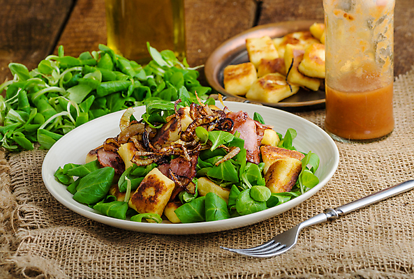 포토 JPG 해외이미지 전통 접시 음식 백그라운드 토마토 치즈 감자 파스타 건강 요리 사람없음 목재 빨간색 초록색 식사 저녁식사 이탈리아 흰색 시골 신선 맛 상추 지중해 준비 유기농 밀가루 체코 바질 양고기 점심식사 바이오 초리조 핸드메이드 해외202004 해외포토 나무 식기 웰빙 유럽 바다 컬러 컨셉 채소 재료 유제품 서양음식 육류 가루 파일형식 이미지허브