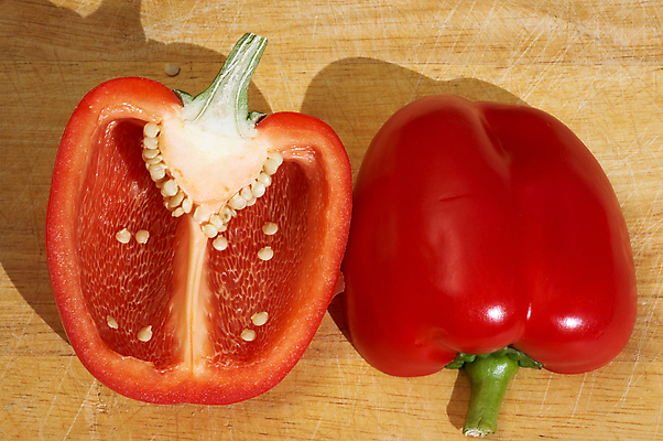 포토 JPG 해외이미지 음식 채소 고추 요리 씨앗 사람없음 빨간색 샐러드 신선 닫기 먹기 후추 성분 해외202004 해외포토 식물 컬러 모션 향신료 파일형식 이미지허브