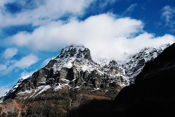 포토 JPG 해외이미지 나무 구름 응시 공원 호수 캐나다 자연 하늘 산 풍경 사람없음 야외 초록색 물 파란색 반사 계곡 가을 소나무 황무지 숲 생태계 빙하 전국 로키산맥 해외202004 해외포토 자연요소 식물 시선 계절 공공시설 컬러 북아메리카 파일형식 이미지허브