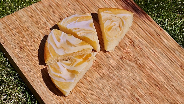 포토 JPG 해외이미지 음식 사람없음 야외 초록색 케이크 정원 빵집 맛 설탕 레몬 목판 해외202004 해외포토 컬러 컨셉 과일 디저트 상점 파일형식 이미지허브