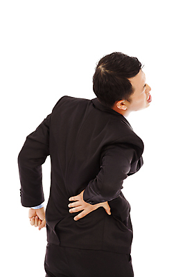 포토 JPG 해외이미지 남자 실내 한명 상반신 성인 뒷모습 고통 잡기 비즈니스맨 찡그림 흰배경 허리통증 성인남자한명만 해외202004 해외포토 1 감정 뷰포인트 백그라운드 비즈니스 모션 표정 사람 내부 흰색 직장인 남자한명만 성인남자만 파일형식 이미지허브