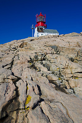 포토 JPG 해외이미지 1 외관 유럽 여행 지도 건축양식 등대 북유럽 노르웨이 해변 사람없음 야외 건물 절벽 세계여행 신호등 심볼 보안 암초 네비게이션 스칸디나비아 오리엔테이션 비콘스 해외202004 해외포토 건축물 건축 나라 바다 안전 세계 파일형식 이미지허브