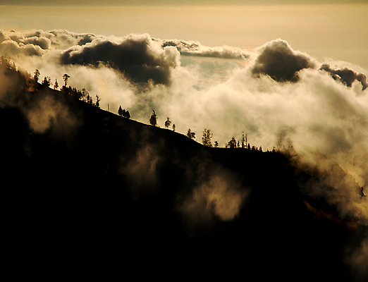 포토 JPG 해외이미지 호수 상상 날씨 산 비행기 사람없음 야외 빛 컬러풀 햇빛 태양 일몰 분위기 정상 아래 천국 솜털 흐림 넘어짐 수평선 해외202004 해외포토 자연요소 컬러 컨셉 항공교통 모션 대중교통 노을 방향 위치 파일형식 이미지허브