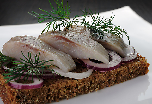 포토 JPG 해외이미지 접시 음식 빵 조각 재료 부분 양파 샌드위치 사람없음 저녁식사 맛 아침식사 자르기 먹기 준비 상쾌 브런치 점심식사 딜 뷔페 호밀 해외202004 해외포토 식기 감정 컨셉 채소 모션 곡류 식사 파일형식 이미지허브