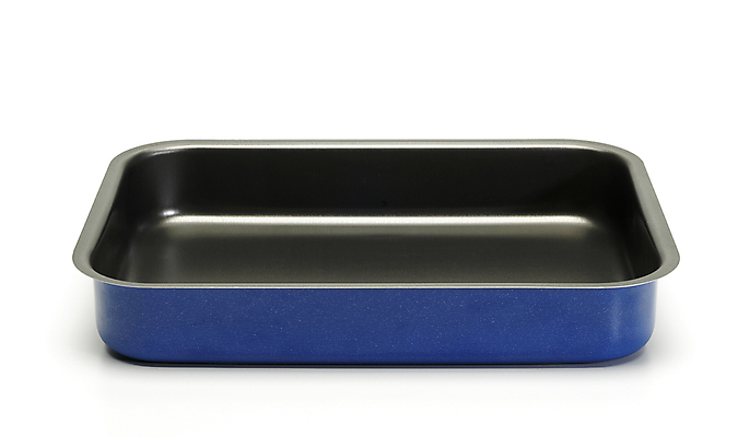 포토 JPG 해외이미지 쟁반 요리 사람없음 파란색 주방 장비 흰색 도구 공구 프라이팬 흰배경 작업도구 진공 캐서롤 해외202004 해외포토 컬러 백그라운드 주방용품 용기_그릇 파일형식 이미지허브