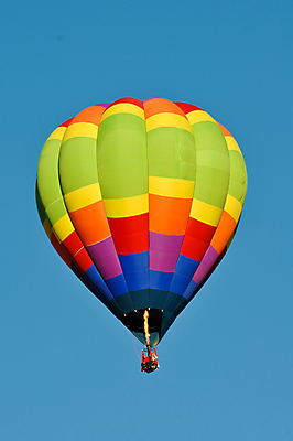 포토 JPG 해외이미지 주간 하늘 사람없음 야외 여름 여름풍경 열기구 해외202004 해외포토 자연요소 계절 항공교통 풍경 파일형식 여름_계절 이미지허브