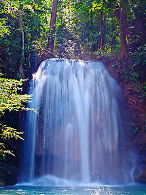 포토 JPG 해외이미지 나무 식물 공원 아시아 여행 잎 태국 자연 조류 산 바닥 동양인 사람없음 물 컬러풀 폭포 흐름 신선 개울 숲 강의 즐거움 에메랄드 층 내추럴 루트 보호구역 웅장함 전국 파라다이스 현재 해외202004 해외포토 자연요소 동물 공공시설 감정 나라 컬러 컨셉 인종 강 보석 생태계 구역 파일형식 이미지허브