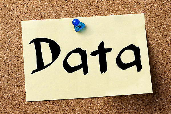 포토 JPG 해외이미지 종이 컨셉 비즈니스 통신 광고판 사람없음 파란색 사무실 노란색 사무용품 자료 정보 메시지 압정 검색 수납 경영 데이터베이스 소프트웨어 조언 해외202004 해외포토 컬러 문구용품 알림판 판 파일형식 이미지허브