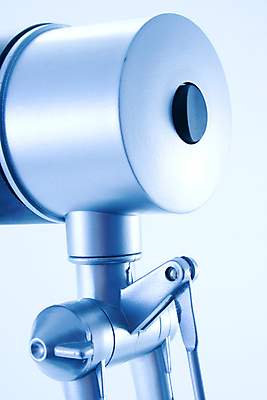 포토 JPG 해외이미지 디자인 전구 학교 유리 조명 새로움 주택 사람없음 내부 세로 파란색 빛 금속 검은색 장비 램프 닫기 은색 묘사 오브젝트 고립 해외202004 해외포토 교육 컬러 컨셉 모션 재질 건물 파일형식 이미지허브