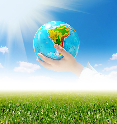 포토 JPG 해외이미지 구름 손 과학 백그라운드 컨셉 밭 자연 하늘 손바닥 안전 풍경 잔디 사람없음 야외 초록색 파란색 빛 세계 글로벌 햇빛 태양 지구본 평화 우주 환경 맑음 희망 행성 자유 잡기 보호 땅 대륙 에코 부활 내추럴 생태학 헬프 해외202004 해외포토 자연요소 식물 교육 감정 컬러 농업 모션 날씨 신체부위 도움 생태계 파일형식 이미지허브