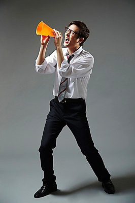 포토 JPG 스튜디오촬영 전신 응시 남자 안경 비즈니스 회색배경 실내 한명 서기 미소 웃음 들기 사람 동양인 정장 20대 성인 옆모습 확성기 외침 한국인 직장인 비즈니스맨 유머 알림 즐거움 남자만 남자한명만 성인남자만 청년만 청년남자만 청년남자한명만 성인한명만 성인남자한명만 성인만 안경낌 국내포토 직업 1 시선 잡화 옷 감정 뷰포인트 백그라운드 모션 표정 인종 청년 내부 소리 회색 파일형식