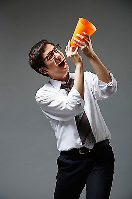 포토 JPG 스튜디오촬영 남자 안경 비즈니스 회색배경 실내 한명 서기 미소 웃음 들기 사람 동양인 정장 20대 성인 앞모습 눈감음 확성기 외침 한국인 직장인 비즈니스맨 유머 알림 즐거움 남자만 남자한명만 성인남자만 청년만 청년남자만 청년남자한명만 성인한명만 성인남자한명만 성인만 안경낌 국내포토 직업 1 잡화 옷 감정 뷰포인트 백그라운드 모션 표정 인종 청년 내부 소리 회색 파일형식