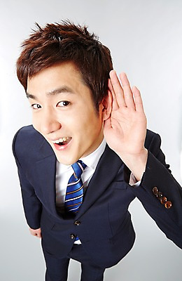 포토 JPG 스튜디오촬영 남자 포즈 비즈니스 모션 실내 한명 서기 미소 웃음 사람 동양인 정장 20대 성인 앞모습 듣기 한국인 직장인 비즈니스맨 남자만 남자한명만 성인남자만 청년만 청년남자만 청년남자한명만 성인한명만 성인남자한명만 성인만 국내포토 직업 1 옷 뷰포인트 표정 인종 청년 내부 파일형식