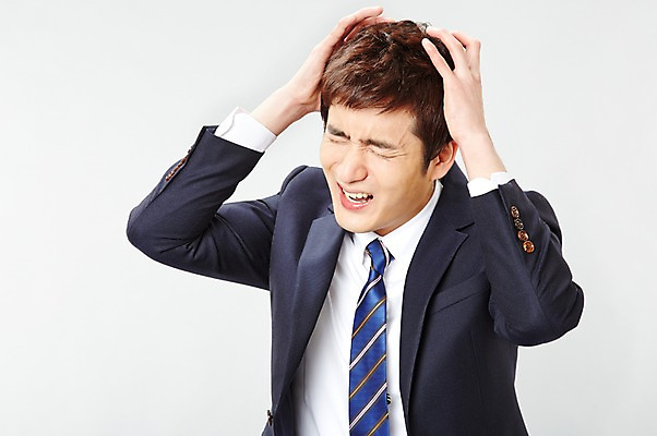 포토 JPG 스튜디오촬영 남자 포즈 비즈니스 모션 스트레스 실내 한명 사람 동양인 정장 상반신 20대 성인 눈감음 한국인 직장인 비즈니스맨 찡그림 두통 남자만 남자한명만 성인남자만 청년만 청년남자만 청년남자한명만 성인한명만 성인남자한명만 성인만 국내포토 직업 1 옷 표정 인종 청년 내부 질병 파일형식