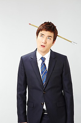 포토 JPG 스튜디오촬영 남자 포즈 비즈니스 모션 화살 실내 한명 사람 동양인 정장 상반신 20대 성인 앞모습 비즈니스라이프 한국인 올려보기 직장인 비즈니스맨 즐거움 열정 남자만 남자한명만 성인남자만 청년만 청년남자만 청년남자한명만 성인한명만 성인남자한명만 성인만 국내포토 직업 1 라이프스타일 옷 감정 뷰포인트 인종 청년 내부 파일형식