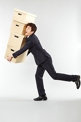 포토 JPG 스튜디오촬영 전신 남자 포즈 비즈니스 모션 실내 한명 서기 들기 사람 동양인 정장 20대 성인 옆모습 비즈니스라이프 상자 쌓기 한국인 직장인 비즈니스맨 운반 열정 무거움 실수 넘어짐 남자만 남자한명만 성인남자만 청년만 청년남자만 청년남자한명만 성인한명만 성인남자한명만 성인만 국내포토 직업 1 라이프스타일 옷 감정 뷰포인트 인종 청년 내부 무게 파일형식
