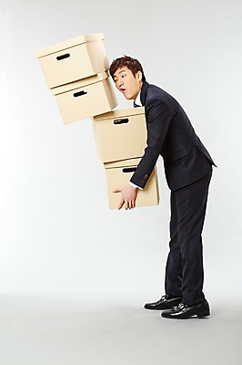 포토 JPG 스튜디오촬영 전신 남자 포즈 비즈니스 모션 실내 한명 서기 들기 사람 동양인 정장 20대 성인 옆모습 비즈니스라이프 상자 쌓기 한국인 직장인 비즈니스맨 운반 떨어짐 열정 무거움 실수 남자만 남자한명만 성인남자만 청년만 청년남자만 청년남자한명만 성인한명만 성인남자한명만 성인만 국내포토 직업 1 라이프스타일 옷 감정 뷰포인트 컨셉 인종 청년 내부 무게 파일형식