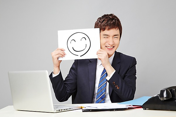 포토 JPG 스튜디오촬영 배너 남자 비즈니스 모션 사각프레임 광고판 실내 표정 한명 미소 웃음 들기 사람 동양인 정장 상반신 20대 성인 앞모습 비즈니스라이프 노트북 연필 한국인 업무 직장인 비즈니스맨 작업실 전화기 책상 즐거움 문서 파일 열정 통화 남자만 남자한명만 성인남자만 청년만 청년남자만 청년남자한명만 성인한명만 성인남자한명만 성인만 국내포토 직업 1 라이프스타일 옷 감정 뷰포인트 가구 학용품 프레임 알림판 인종 청년 내부 전자제품 필기구 사각형 작업 판 파일형식