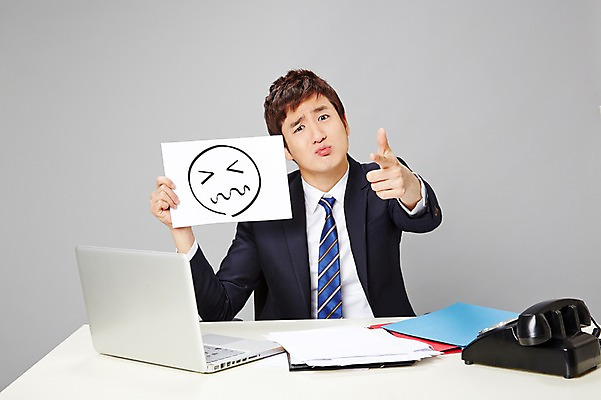 포토 JPG 스튜디오촬영 배너 남자 비즈니스 모션 사각프레임 광고판 실내 표정 한명 들기 사람 동양인 정장 손짓 상반신 20대 성인 앞모습 비즈니스라이프 노트북 한국인 분노 가리킴 업무 직장인 비즈니스맨 작업실 전화기 책상 즐거움 문서 파일 열정 통화 삿대질 남자만 남자한명만 성인남자만 청년만 청년남자만 청년남자한명만 성인한명만 성인남자한명만 성인만 국내포토 직업 1 라이프스타일 옷 감정 뷰포인트 가구 프레임 알림판 인종 청년 내부 전자제품 사각형 작업 판 파일형식