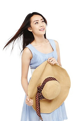 포토 JPG 스튜디오촬영 외국인 해외기획촬영 모자 우먼라이프 라이프스타일 응시 2012년태국 잡화 드레스 계절 원피스 여자 패션 포즈 실내 한명 서기 미소 웃음 들기 누끼 사람 동양인 상반신 20대 성인 여름 여자만 여자한명만 성인여자만 청년만 청년여자만 성인한명만 청년여자한명만 성인여자한명만 성인만 국내포토 1 시선 옷 모션 표정 인종 청년 내부 생활 파일형식