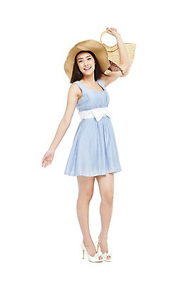 포토 JPG 스튜디오촬영 전신 외국인 해외기획촬영 모자 우먼라이프 라이프스타일 2012년태국 잡화 드레스 계절 원피스 여자 패션 가방 실내 한명 서기 미소 웃음 들기 누끼 사람 동양인 20대 성인 앞모습 여름 하이힐 여자만 여자한명만 성인여자만 청년만 청년여자만 성인한명만 청년여자한명만 성인여자한명만 성인만 국내포토 1 옷 구두 뷰포인트 모션 표정 인종 청년 내부 생활 여성화 파일형식